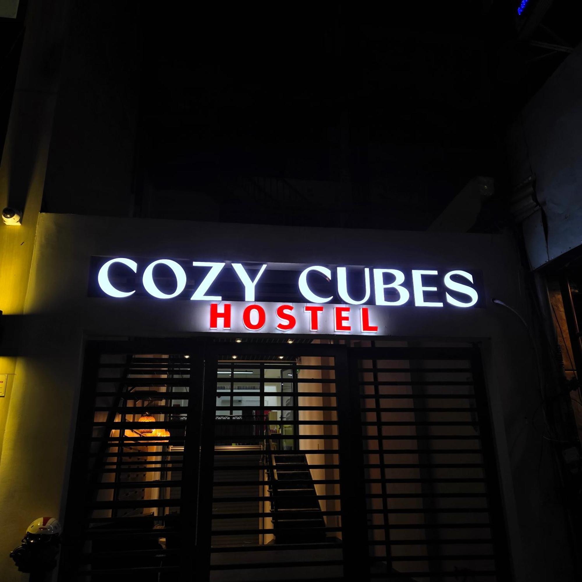 Cozy Cubes Hotel Ho Chi Minh City Exterior photo