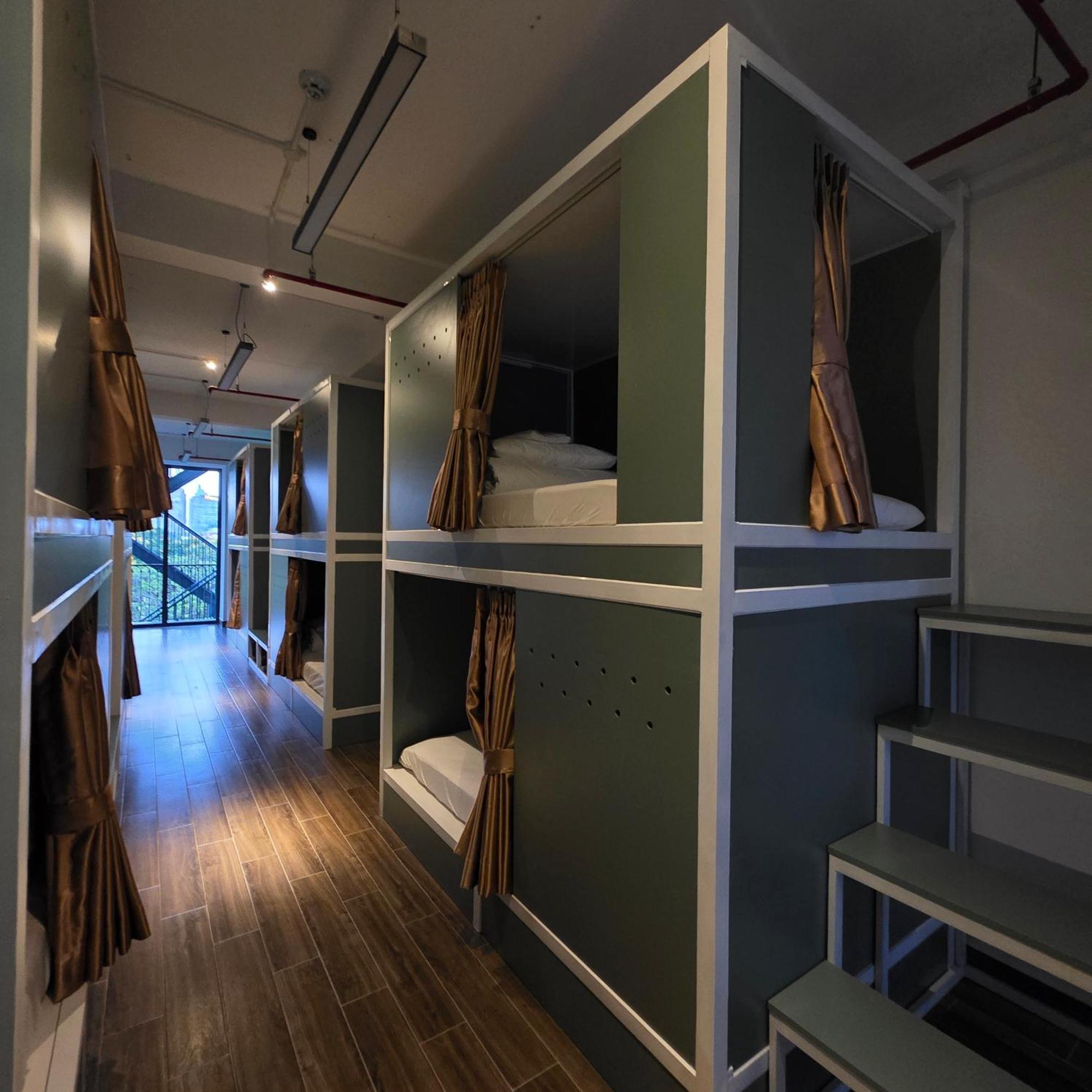 Cozy Cubes Hotel Ho Chi Minh City Exterior photo