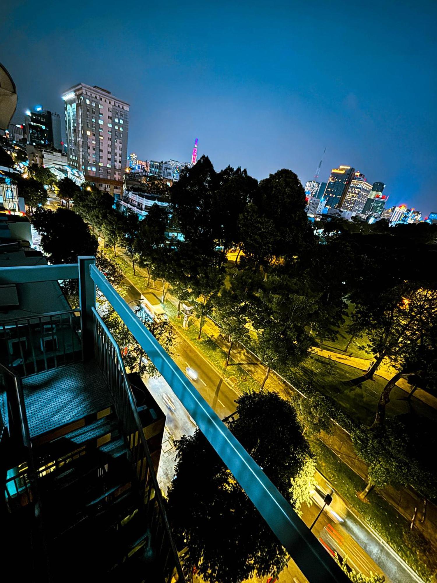 Cozy Cubes Hotel Ho Chi Minh City Exterior photo